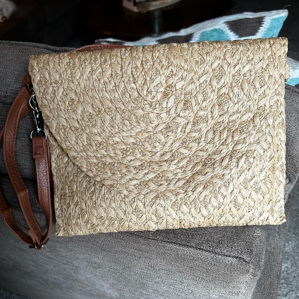 Santa Cruz Straw Wristlet/Clutch/Crossbody by Pretty Simple